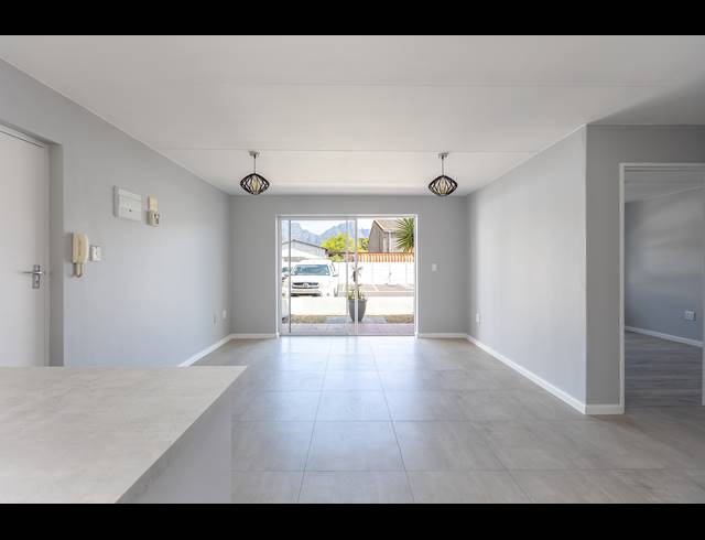 2 BEDROOM APARTMENT SOLD IN LANSDOWNE